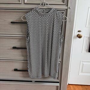 Black and White Checkered Sleeveless Top